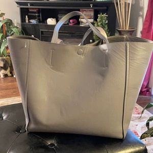 Grey purse 💜